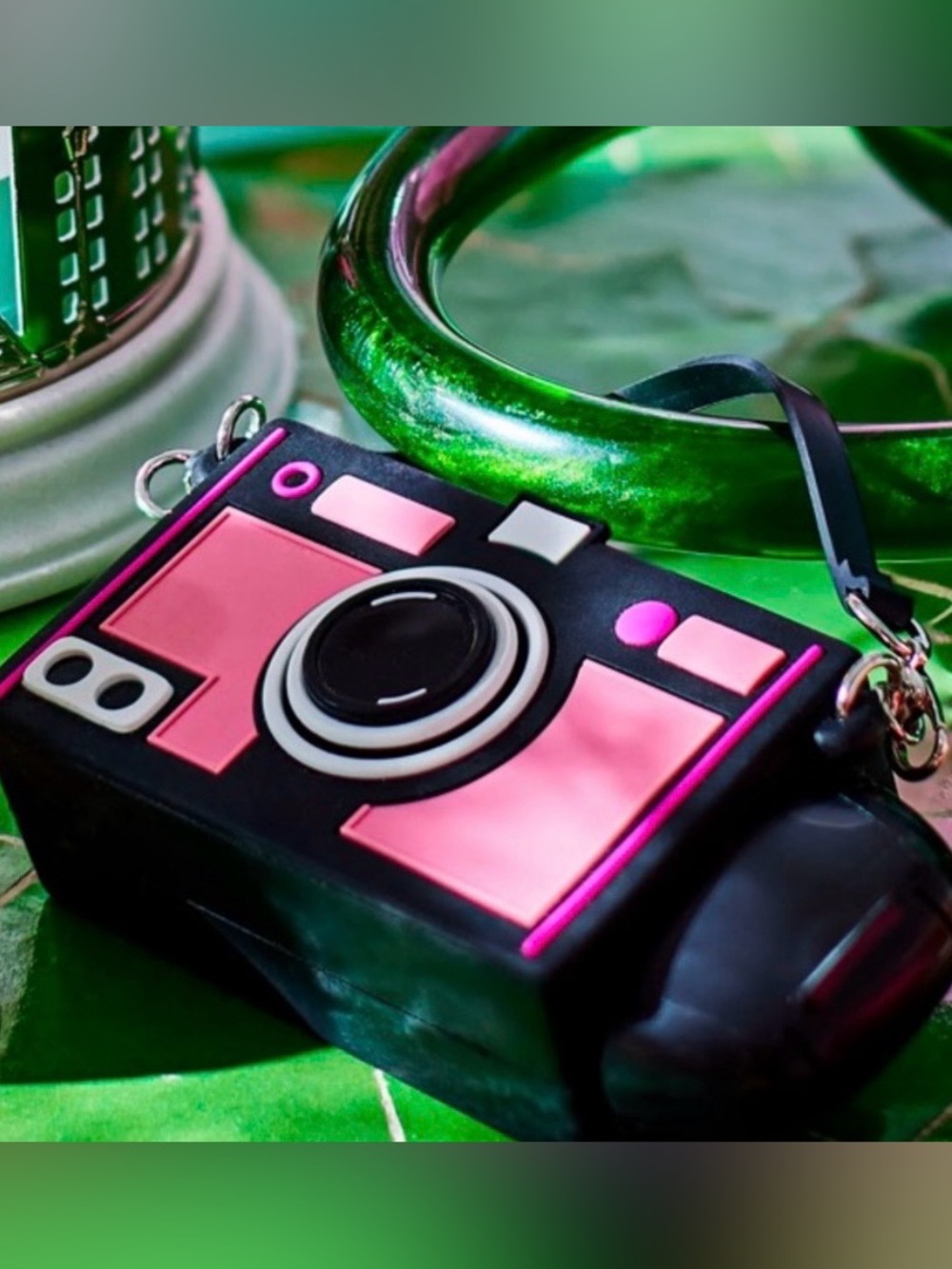 Bath & Body Works Emily in Paris pocketbac holder